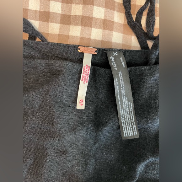 Free People Sightseer Linen Co-Ord Black Pockets Top Pant Set XS - Picture 9 of 9